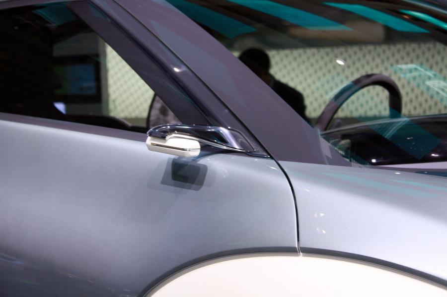  Renault ZOE Z.E. Concept 2009 года  (фото 32 из 95)